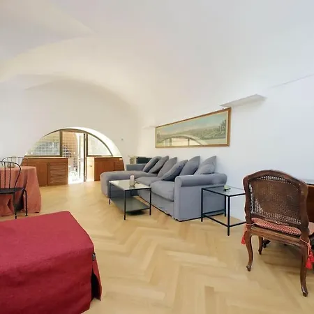 شقة Pantheon With Private Terrace