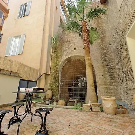 Pantheon With Private Terrace Apartamento