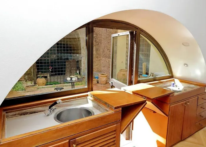 Pantheon With Private Terrace Daire Roma