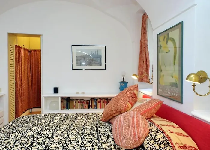 Pantheon With Private Terrace